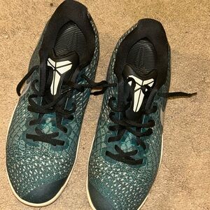 Kobe Mambas size 8.5
